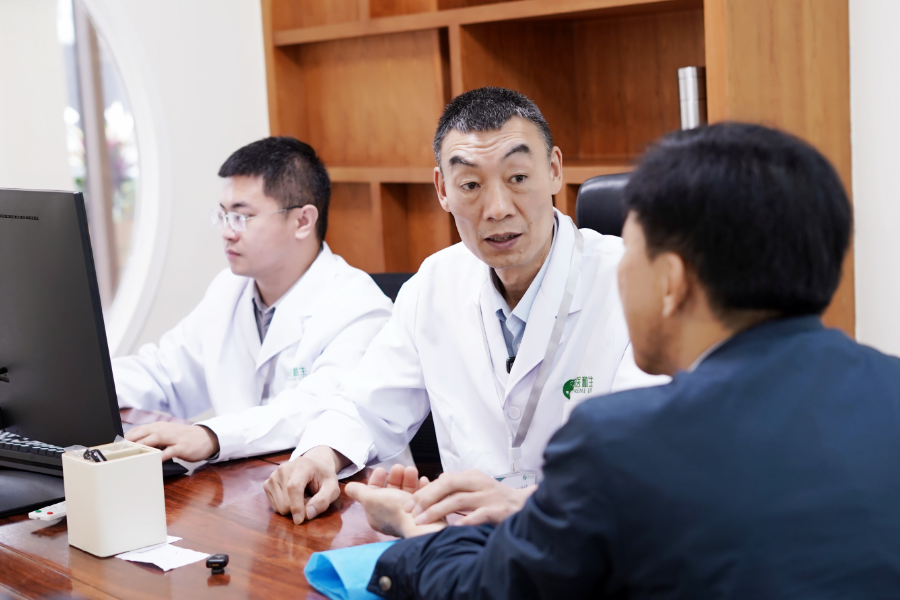 新华社：探索糖尿病防控新路径，名中医团队入驻深圳！